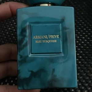 armani bleu turquoise